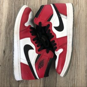 Jordan Retro 1 size 3Y